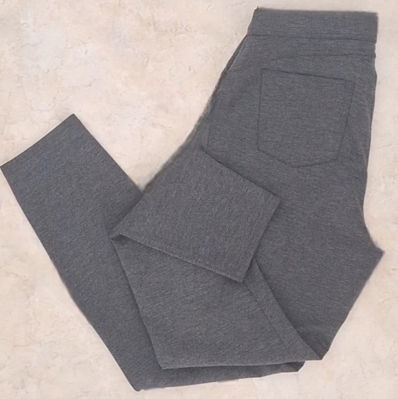 Vera Wang Skinny Pants - Picture 2 of 7